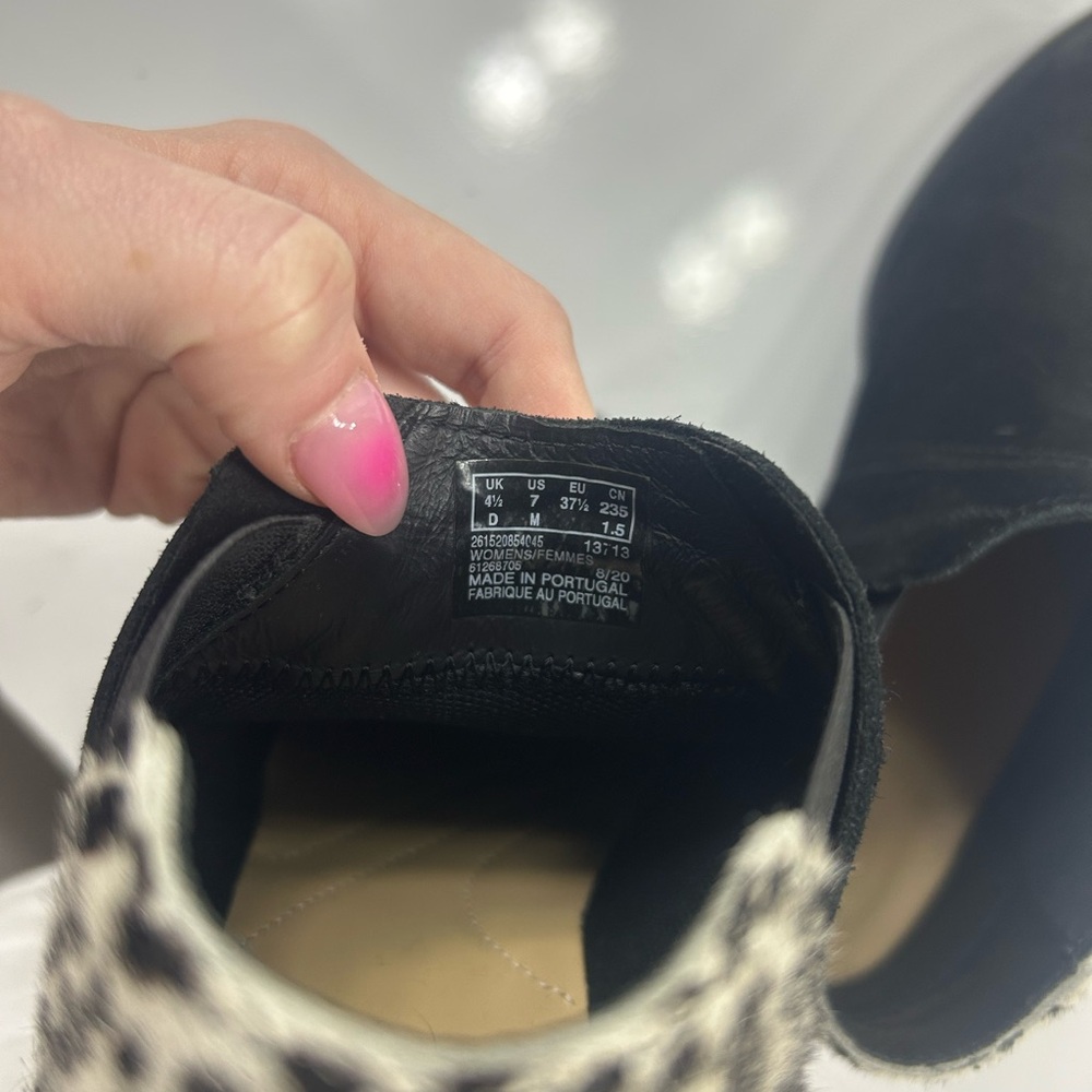 Clark’s Booties - Picture 7 of 10